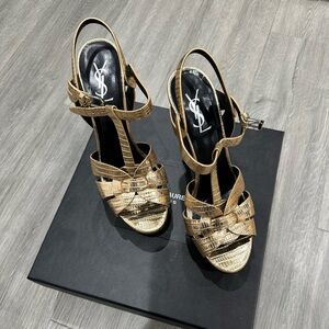 YSL Saint Laurent Tribute Pumps